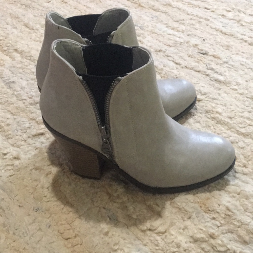 G By Guess Booties